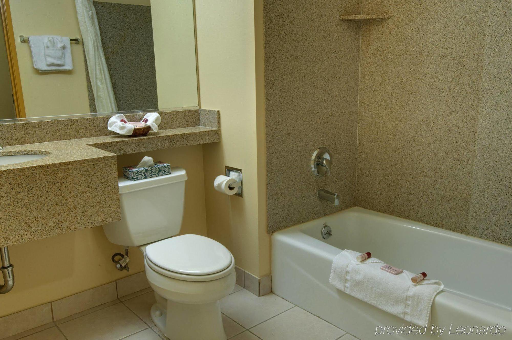 H3 Inn & Suites - Lax Airport - Los Angeles Inglewood Rum bild