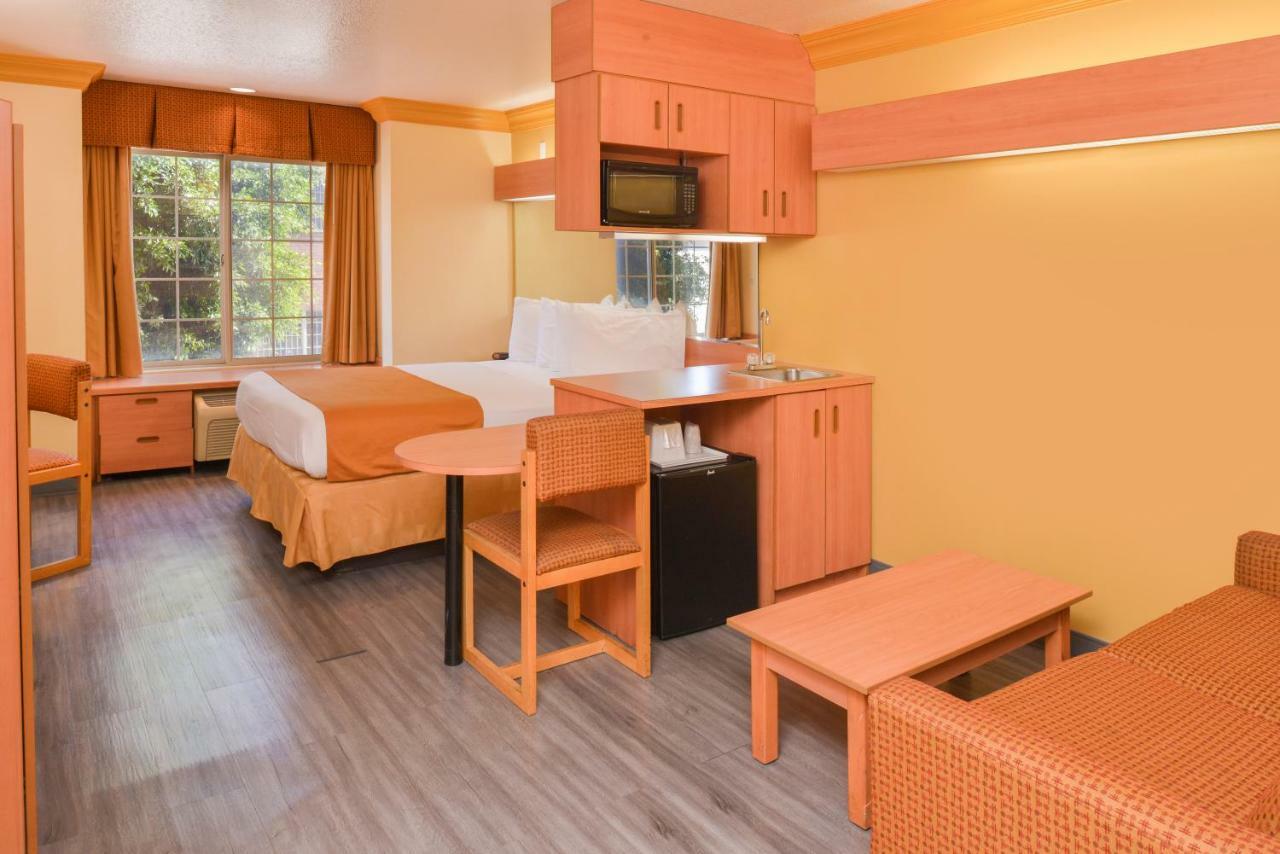 H3 Inn & Suites - Lax Airport - Los Angeles Inglewood Exteriör bild
